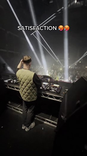 Unleashing the Rave: Maddix Club Remix Techno Satisfaction