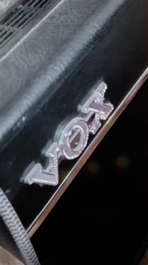 Probando el Vox VT80 una hermosura!!! . Activating the VOX VT80 . #vox #vt80 #amp #music #sound #amolificadores #beautiful #power