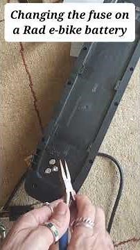 Changing the fuse in a RAD e-bike battery