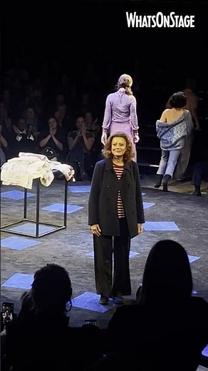 Susan Sarandon and the cast of Mary Page Marlowe | Old Vic curtain call #Theatre #London #Stage