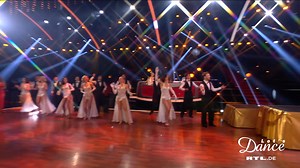 144K views · 2.9K reactions | Unsere Tanzklasse 2021  Wir sagen schon jetzt DANKE an jeden von euch! Ende Februar 2021 ging die Reise los, jetzt suchen wir unseren "Dancing Star" der 14. Staffel. #letsdance | Let's Dance | Facebook