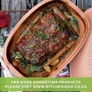 The Romertopf collection is made of a special porous clay that is unglazed inside and out. This allows it to breathe during the cooking process. By soaking the pot in water before cooking, moisture is absorbed by the clay. A simple way to cook up healthy and tasty meals. https://kitchenique.co.za/brand/romertopf/ #kitchenware #kitchenique #Romertopf #cooking #clay | Kitchenique