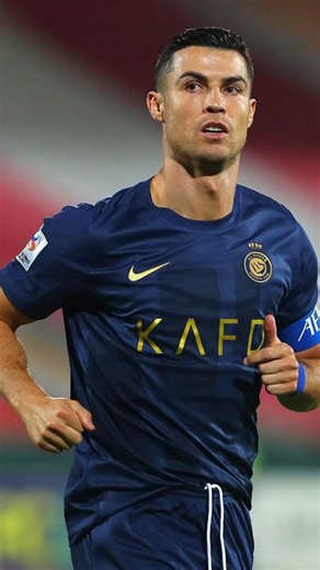 football coding on Instagram: "Meme History & Origin:- On October 4, 2018, a behind-the-scenes momentfrom a commercial shoot at Juhu Beach in Mumbai went viralfor all the wrong reasons. The legendary Bollywood actorAmitabh Bachchan, known for his composure and professionalism, was caught in a tense moment when a makeup artist accidentally sprayedhairspray into his eyes. The iconic moment showed the veteran actor expressing his displeasure, but what reallycaught the attention of the internet was 