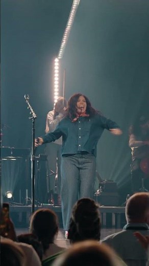 FEAR NO EVIL! 🙌 Trust this today: even in the valley, HE IS WITH YOU. #bethelmusic #worship #jesus