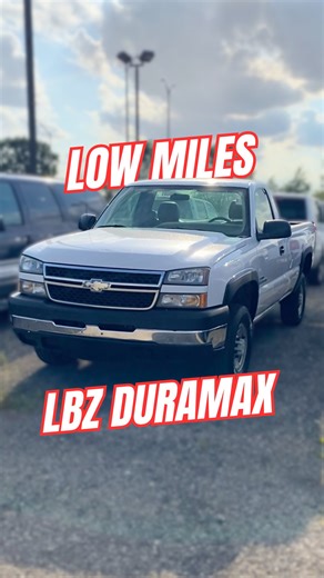 308 reactions · 17 comments | Only 28,938 miles on this 6.6 LBZ Duramax Diesel It’s a 2006 Chevrolet Silverado 2500HD Regular Cab Long Bed RWD Solid find from out west in California #lbzduramax #lbz #2500hd #silverado | Randy Simpson | Facebook