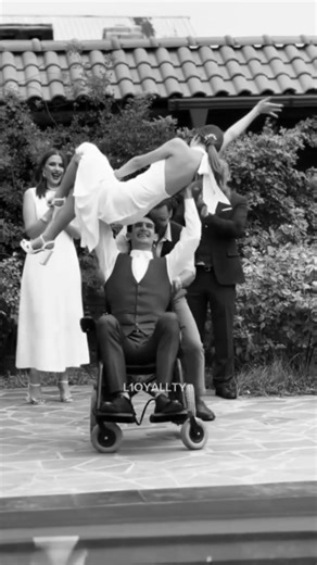 1 On our fifth wedding anniversary, I was five months pregnant when my parents and I got into a car accident. As the nurses rushed me into the operating room, I clung to Reed’s hand with all the strength I had left. “Reed,” I choked out, “you have to punish the one who did this!” His eyes were bloodshot as he leaned closer. “Justice has already been served,” he promised. But before I even opened my eyes after the surgery, I overheard a conversation between him and his assistant. “Sir,” the assis