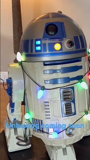 Home Depot Star Wars r2 d2 animatronic demo ￼