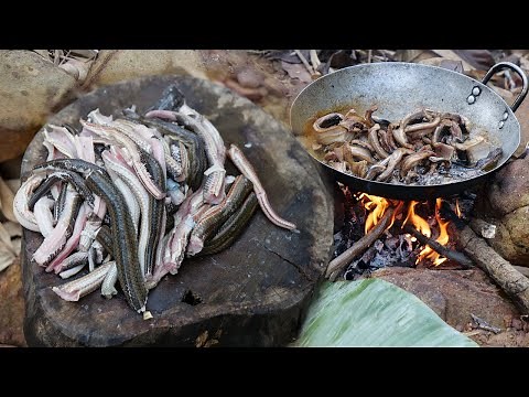 Most Delicious snake Cooking Recipe in Wilderness - Cooking wild snake