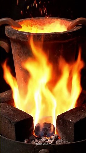 Hidden Gold Vein Beneath Solid Rock 🔨✨ | Breaking Stone to Reveal Pure Gold