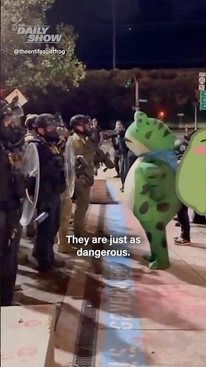 The following is REAL footage from Portland, 2025. Viewer discretion is advised. #dailyshow