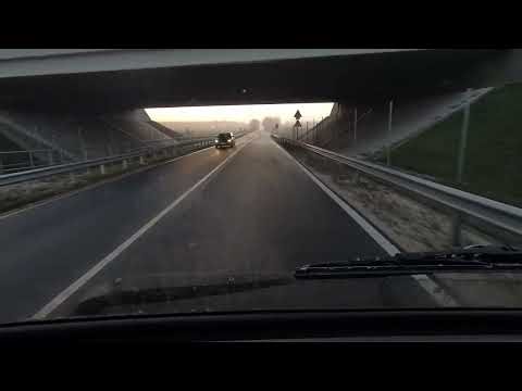 Morning truck driving / Nissan Cabstar BD 30