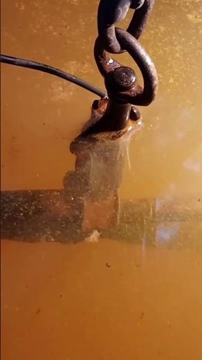How to Clean up old Rusty Tools with Electrolysis!