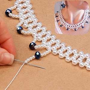 1.8M views · 68K reactions | A pearl necklace tutorial for beginners - DIY jewelry! | Miarti - Creative ideas | Facebook