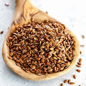 Flaxseed Health Benefits, Types, and Uses