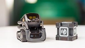 Anki Vector review: A tiny robot with a big personality