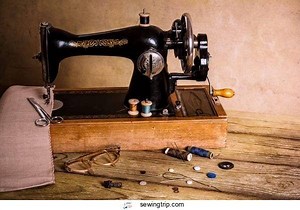 Ultimate Guide: Dressmaker Sewing Machine Models and History