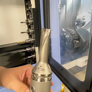 1M views · 3.1K reactions | Tool installation on the Doosan Puma SMX 3100 ST Mill / Turn. Doosan Machine Tools America Kennametal Inc | Titans of CNC Machining | Facebook