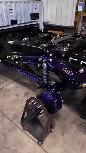 @anylevellift4262 Installation of Heavy-Duty Axles on a Show Truck Build