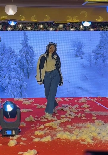 Runway team Bubble Blue // #sanjidasnigdha #foryou #teamsanjida