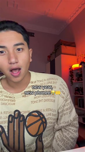 julll suka random🦕 (@julllsaurus)’s video of IPhone 13