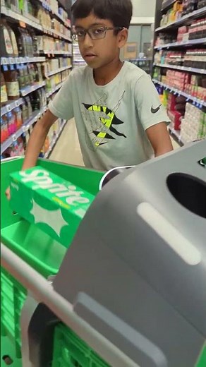 The Amazon Fresh Experience | Amazon's Digital Cart | The Future of Grocery Shopping | Fascinating