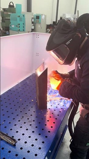 Weldclass ALLCLEAR TA400 Downdraft Welding & Grinding Table in action!