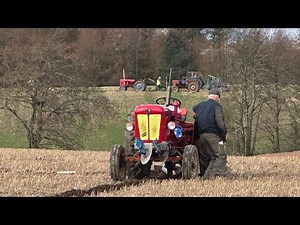 David Brown 950 ploughing at Strathearn Ploughing Match