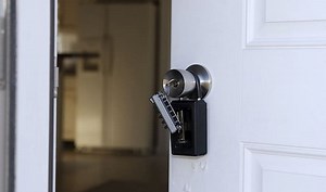 How to Open a 3 Digit Combination Lock Box in a Minute