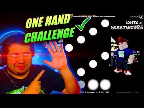 I Tried Playing Funky Friday With ONE HAND... as a BACON!