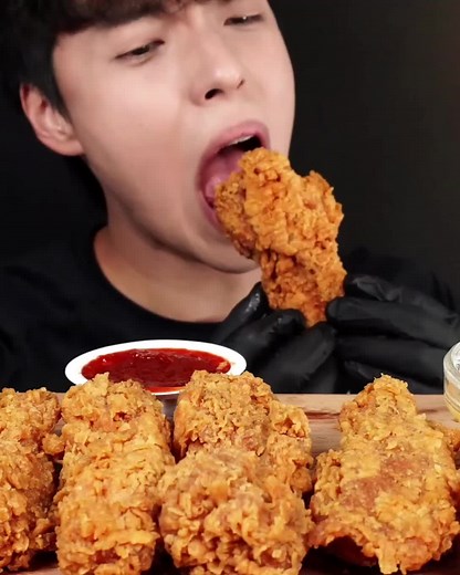 Delicious KFC Crispy Fried Chicken Mukbang ASMR