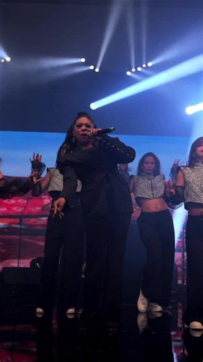 Khamssa w Khmiss Live Performance