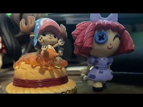 Minecraft watching a Chicken