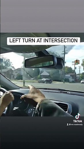 🚗🔀 Left Turn Logic: Navigating Intersections with Confidence 🚦
