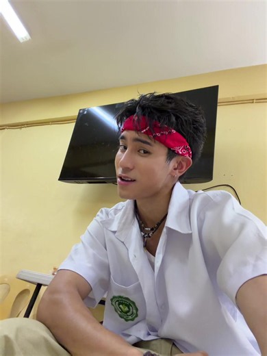 brent manalo (@isaiditsbrent)’s video of esnyr