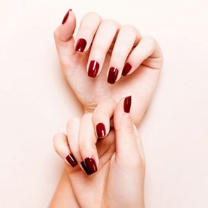 4 Healthy Alternatives to Acrylic Nails [& They're Pretty Too!]