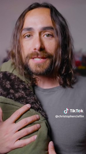 How to Use a Cloak: The Ultimate Guide to Wearing and Styling