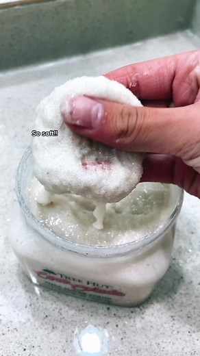 Homemade Preppy Body Scrub: DIY Tutorial