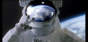 Go wide... wider than you thought possible with the FullVision LG G6 Smartphone. http://www.lg.com/au/smartphones/lg-LGH870DS-g6-smartphone | LG Global