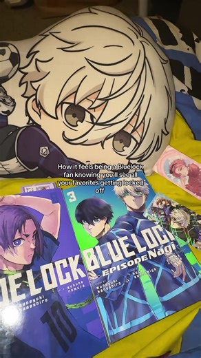 Yes it’s just a few blue loc things all my stuff is packed in boxes #animefyp #bluelock #bluelockfandom #bluelockmanga #animefyp