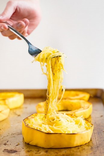 How to Cook Spaghetti Squash (The Best Way)