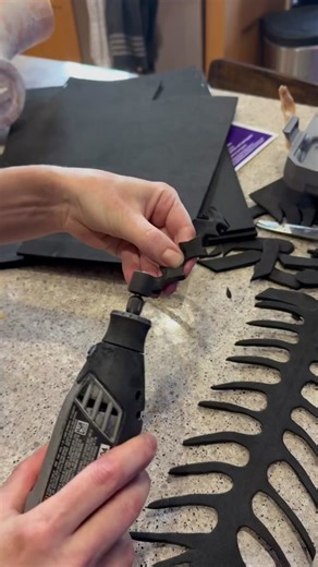 Crafting a Xenomorph Cosplay: Step-By-Step Guide