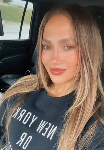 Still feel weird … | jlo this is me now no one wanted to produce