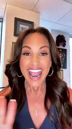 The 5 most gorgeous female fox news anchors ever the last one will bl... | CHH News