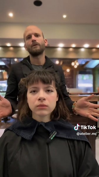 Skunk Hairstyle Transformation: Trendy Middle Part Look