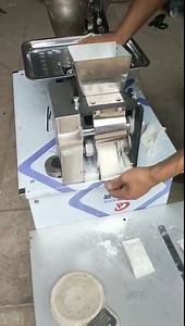 dumpling machine automatic empanada maker machine 4800pcs/h Pierogi samosa machine with 1 free mold (Spring roll mold, 220V/50HZ)