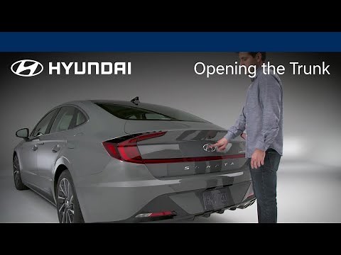 Opening the Trunk | Hyundai