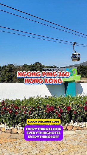 Ngong Ping 360 🚡🚡 Cable Car ride connects Tung Chung with Ngong Ping and offers the serene panorama of Lantau, Hong Kong. ✅ Book you tickets in advanced sa Klook, pumila separately sa ticket holders(Klook lane) and skip long queue. Mas fast moving ang pagpasok dahil i-scan lang ticket QR CODE and no need to exchanged with physical ticket. ✅ Encouraged na pumunta ng mas maaga para maka-iwas sa peak hours(after 3pm) ✅ Purchase Roundtrip(RT) Crystal / crystal tickets over one way, nakakahilo ang 