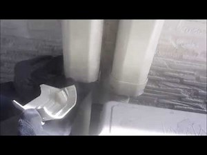 エアコン配管（化粧カバー）スリムダクト施工