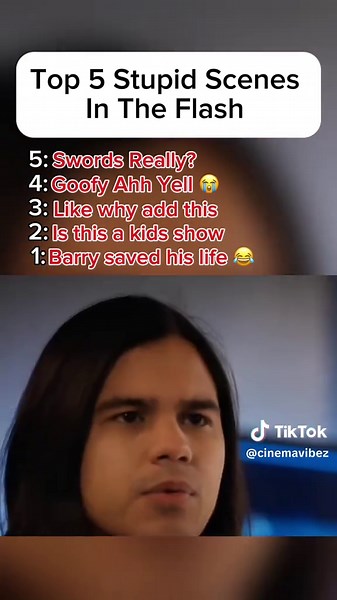 Top 5 Stupid Scenes In The Flash #fyp #xyzcba #flash #barryallen #stupid