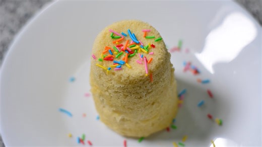 The Easiest Vanilla Mug Cake Recipe You’ll Ever Make